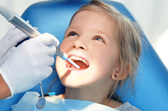 Как подготовить 3-летнего ребенка к посещению стоматолога